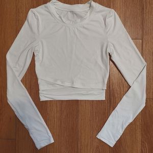 Long sleeve crop top